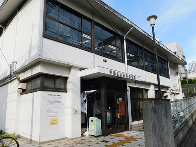 Nakano municipal Honcho Library