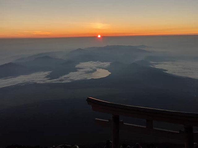 富士登山ツアー